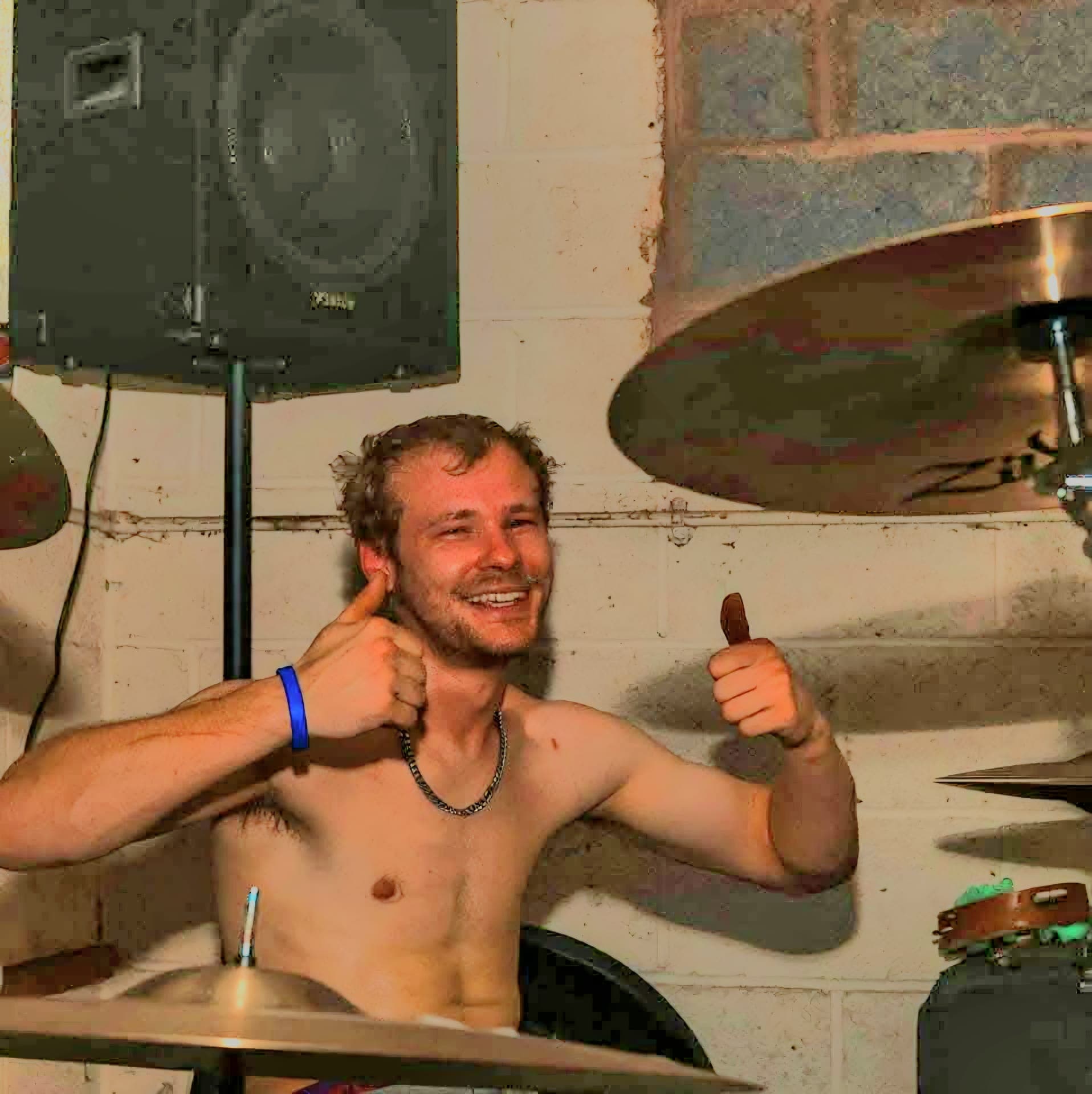 Michael 'Animal' Ives live